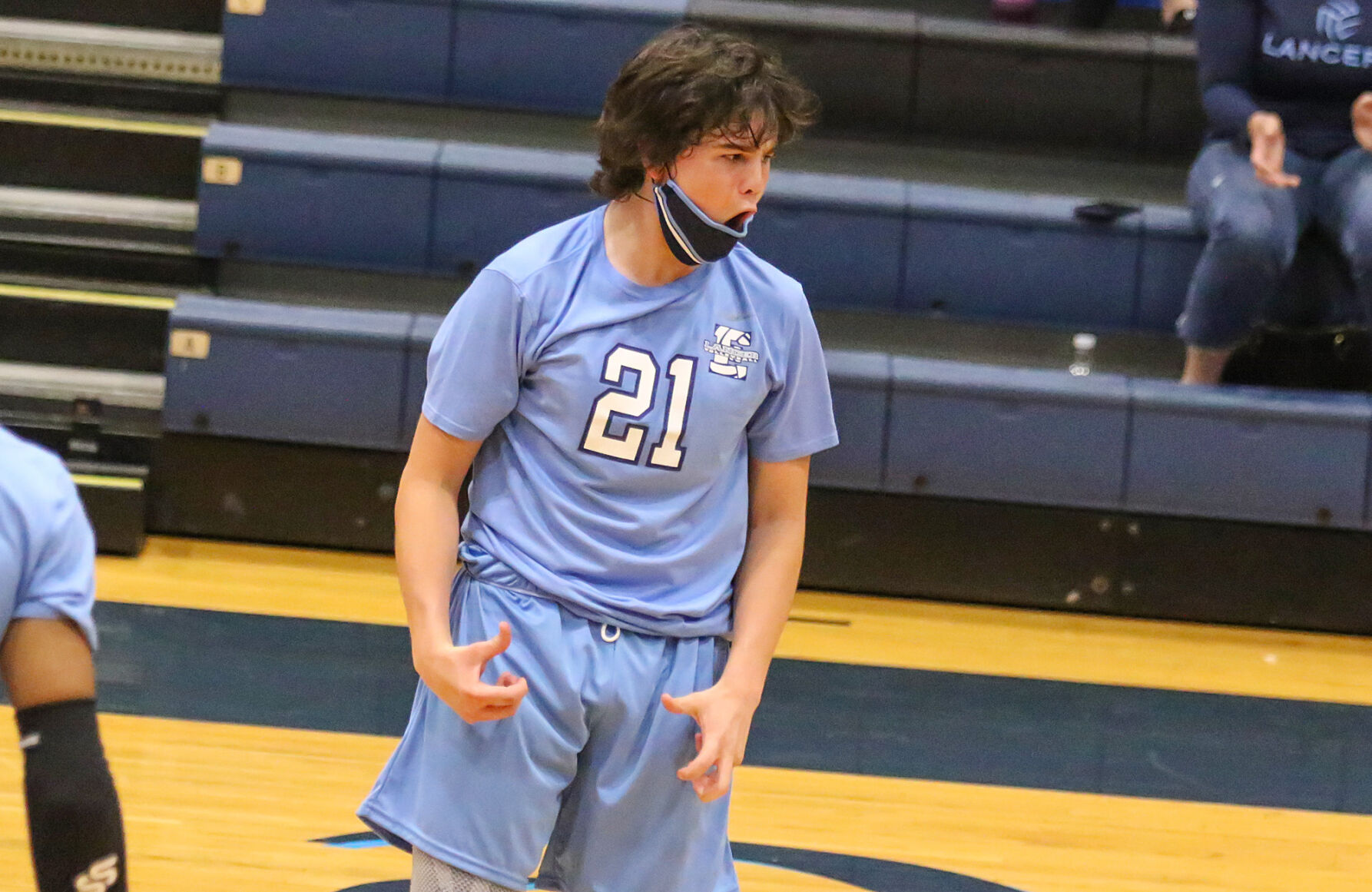 Belleville East vs. Alton Marquette boys volleyball